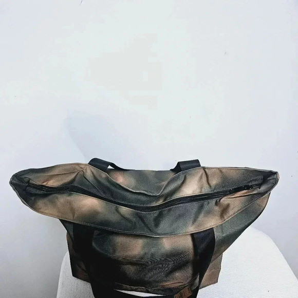 Victoria's Secret Pink large blotch watercolor toe bag NWT - Picture 8 of 12